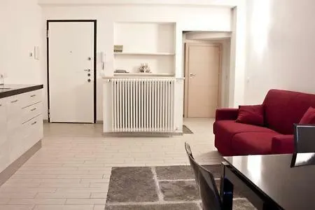 Your Best Experience In Our Lake Como Flock Town Apartment